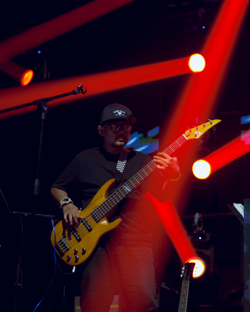 Armia and the shadows