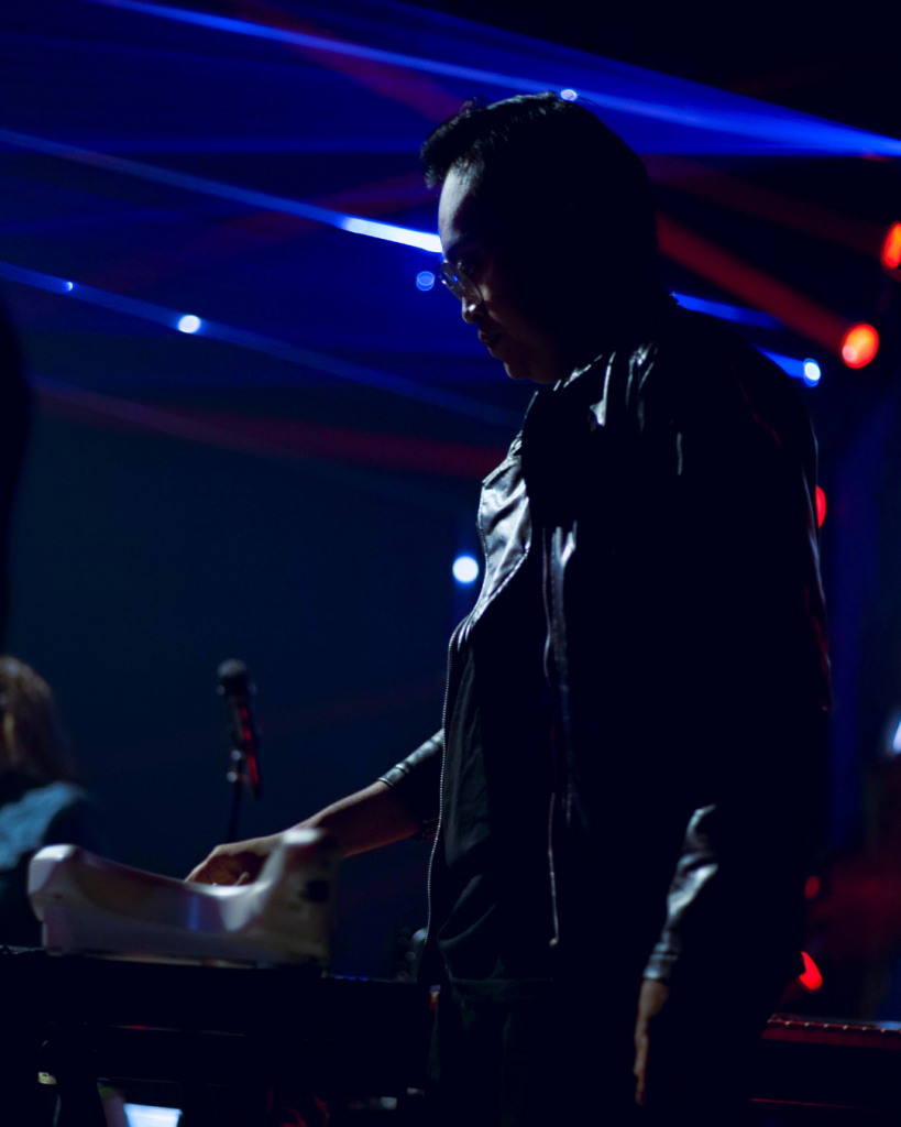 Armia and the shadows